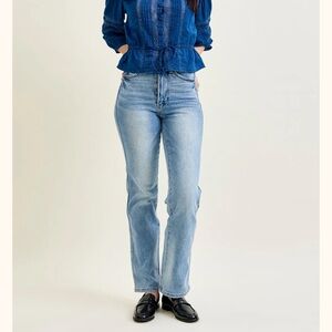 Judy blue Kamila High Rise Tummy
Control Straight Jeans 9 / 29 NEW